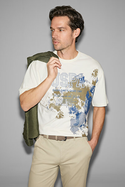 U.S. Polo Assn. Men's Comfort Fit Crew Neck Cream T-Shirt 50322542-Vr256