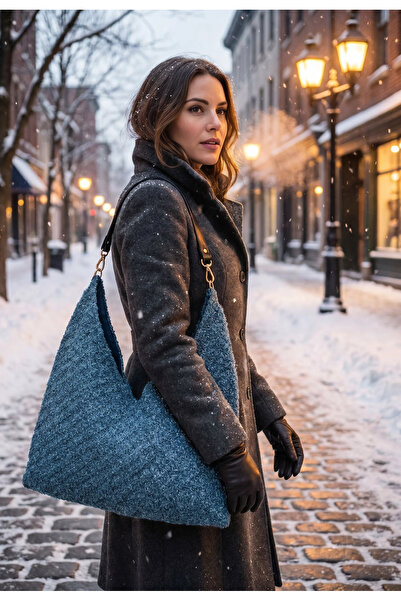 Meya design Effortless Elegance: Oversized Boucle Knit Shoulder Bag