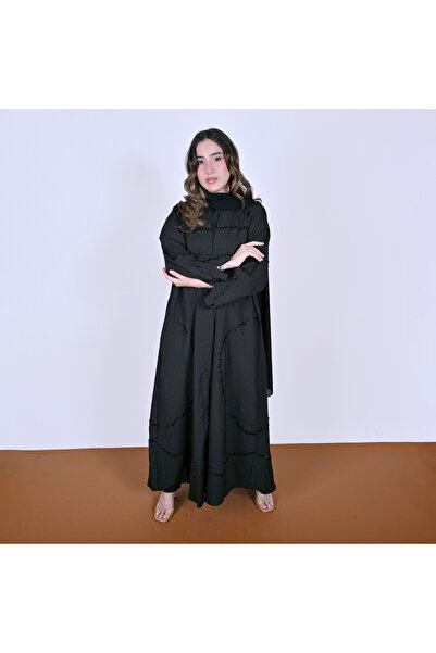 HAWRAA ABAYA عباية لف سوداء بتطريز وشك عشوائي على كامل العباية