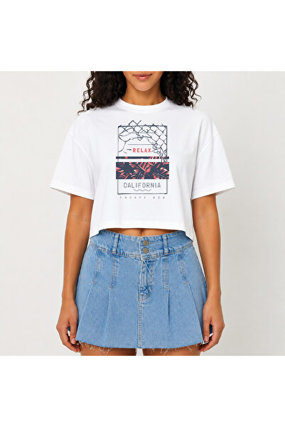 URBANTRENDSTORE Crop T-shirt με λευκό σχέδιο, άνετη εφαρμογή, ακατέργαστη κοπ...