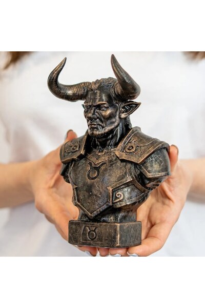 OEM Bust Zodiac Taur Alpha, Zodie decorativa, Pictat Manual, Rasina, Bronz An...