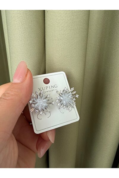 XUPING JEWELRY أقراط تيولا تاكي/شوبينغ على شكل ندفة ثلجية متألقة