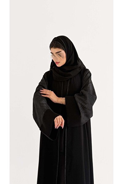 AYA mwt1103 عباية اسود بتدخيلة جاكار بالاكمام