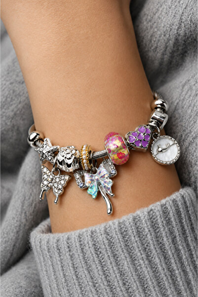 MakeWell Stainless Steel Charm Bracelet for Women – Modern Design with Shell ...