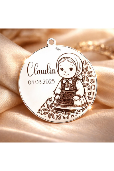 Simoshop Silver Pendant for Baptism - Traditional Outfit (Girl) 22mm