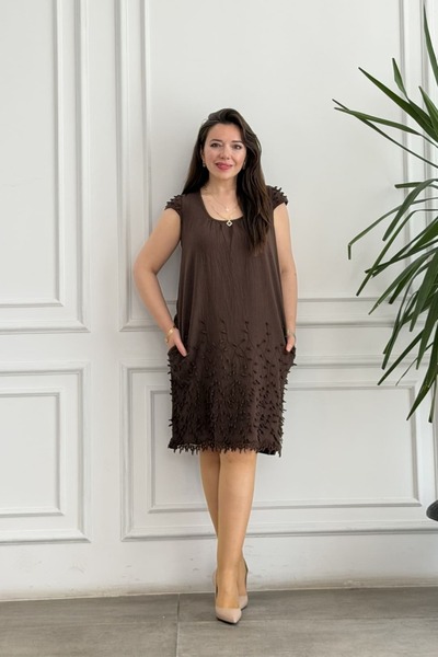 yb yağmur butik Embroidered Dress with Embroidered Sleeves and Hem