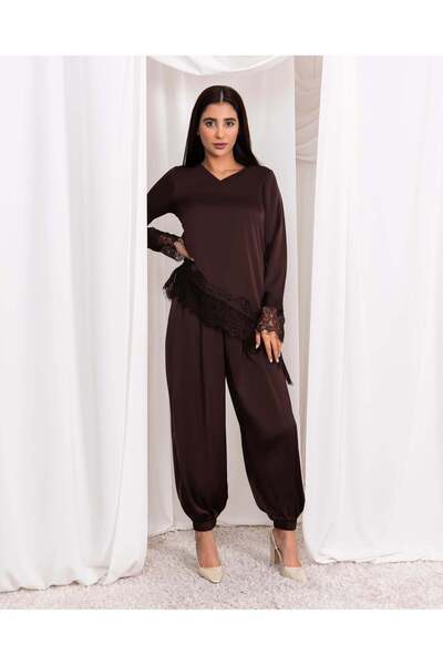 the desire wear بلوزة بتصميم دانتيل مائل - بني شوكولاتة