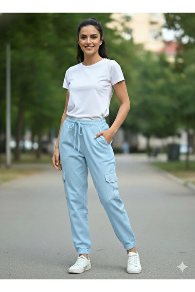 Serena Women's blue Denim cargo pants with Stretchy and side pockets
