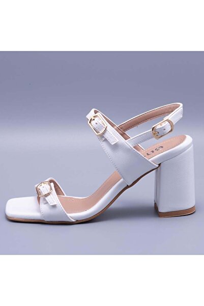 Gusse Novery Women's Patent Leather Sandals 610-5Sr
