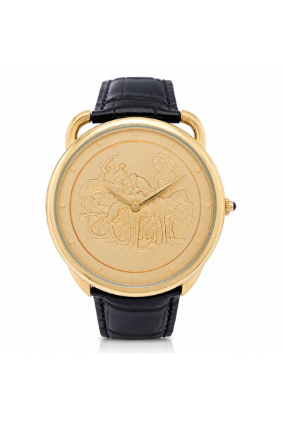 Watch Ceas barbatesc elegant cu cadran gravat scena clasica, carcasa aurie si...