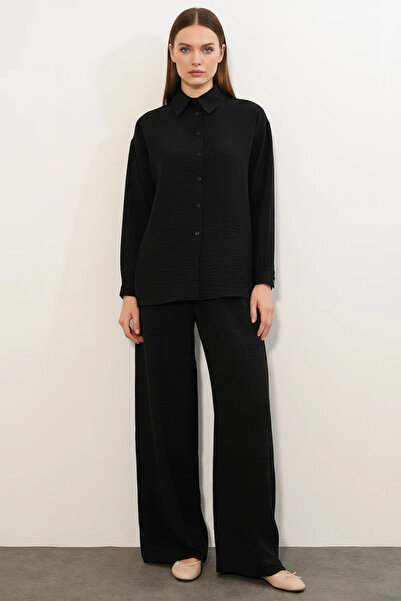 buğrahayalin Women's Textured Black Suit