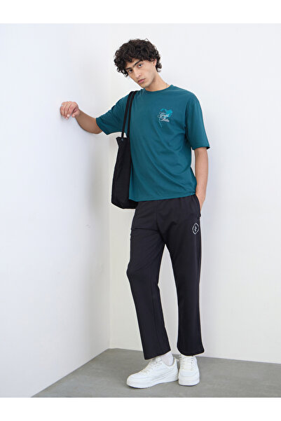 Styli Men Relaxed Fit Cotton Blend Joggers with Side Pocket