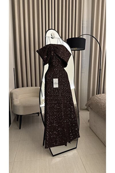 Nareen Fashion فستان سهرة بني شوكولاتة بتصميم فاخر يفيض بالأناقة والرقي ✨