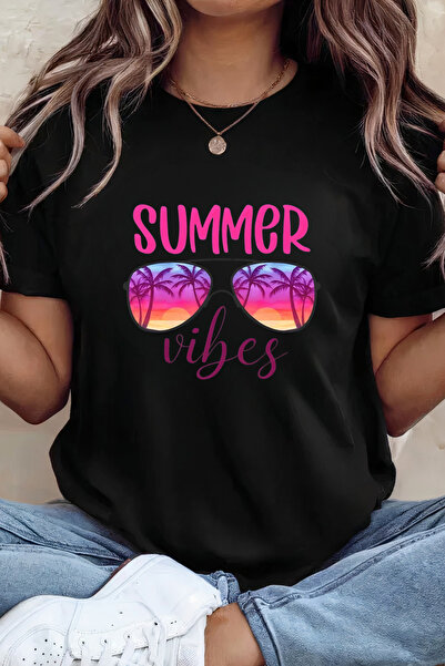 Sarah's Boutique Women's T-shirt – 100% cotton – Sunset Glasses