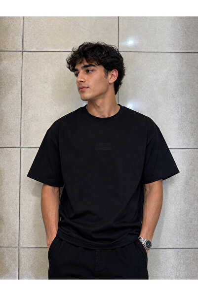jeneric Men's t-shirt