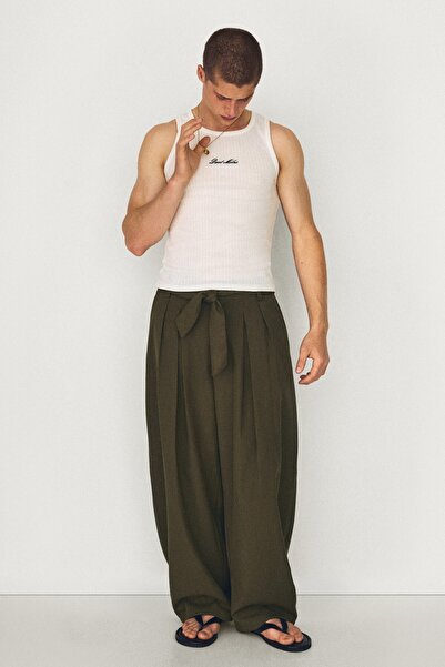 Bershka Kemerli pensli barrel fit pantolon
