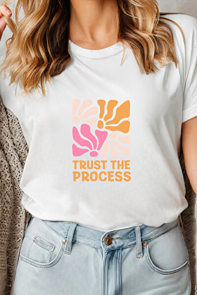 Sarah's Boutique Women's T-shirt – 100% cotton – Trust Process