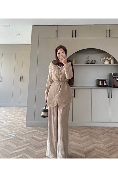 MODA S&S BZLİNE بدلة من فرو المنك مع تفاصيل كورساج