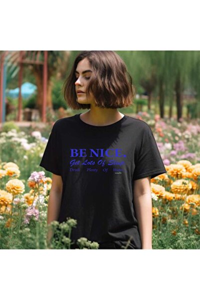 JENOLAN تي شيرت كاجوال مطبوع عليه عبارة Be Nice Boyfriend