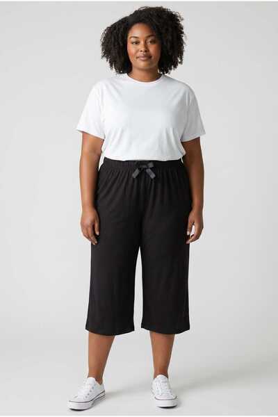 Erse Large Size Flexible Elastic Black Capri