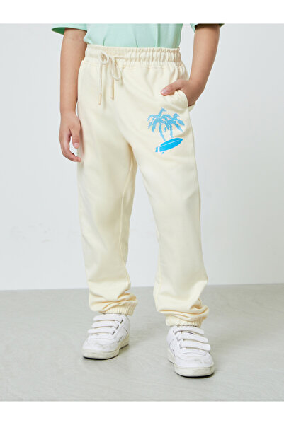 Styli Boys Graphic Print Joggers with Side Pocket