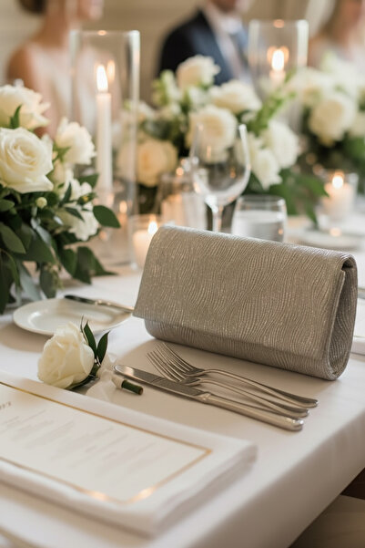 LYRA Bags & Accessories حقيبة لحفلات الزفاف باللون الرمادي الفضي