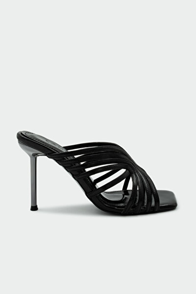 LAMİNTA Tiera Stripe Detailed Special Cut Women's Black Heeled Slippers