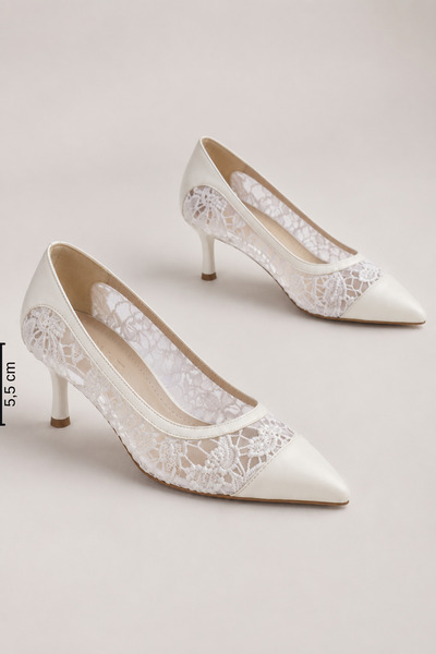 Women Lay-z Women's White Lace Bridal Stiletto 5.5 cm Heel Comfortable Full Fit.