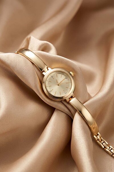 The Watch Meyland Women's Gold Steel Handcuff Watch – Minimal Luxury Old Mone...