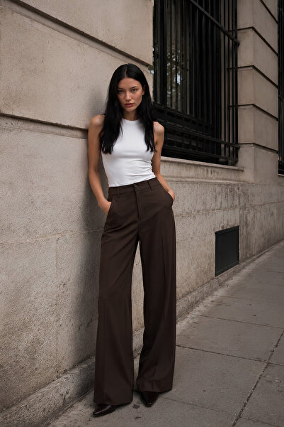 DI LORIA Women's Brown High Waist Wide Leg Palazzo Trousers with Ribbed Front...
