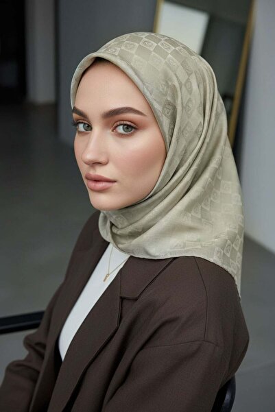 Vissona %57 İpek %43 Pamuk Jakarlı Monogram Eşarp 92X92