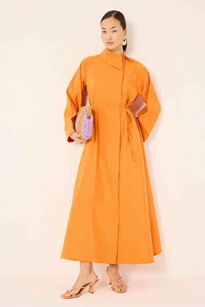 Touché Privé Wide Collar Detail Maxi Dress
