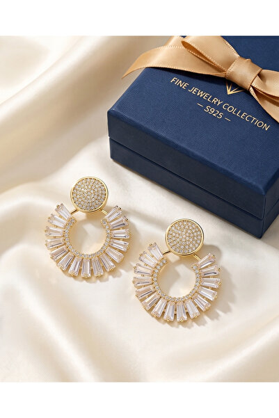 HOSBUTIK 3 Earrings with Gold Zirconia Stones
