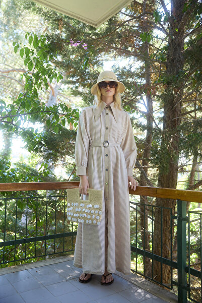 Touché Privé Linen Dress with Collar Detail and Belt