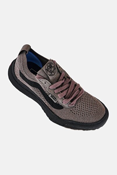 Vans حذاء المشي لمسافات طويلة للأولاد من Mte Ultrarange Vr3، لون بني فاتح
