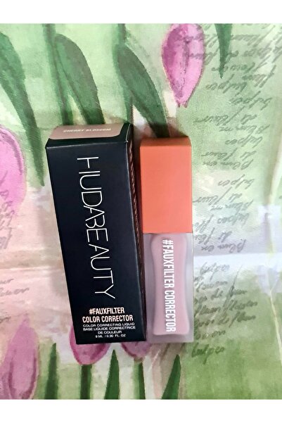 Huda Beauty διορθωτής χρωμάτων
