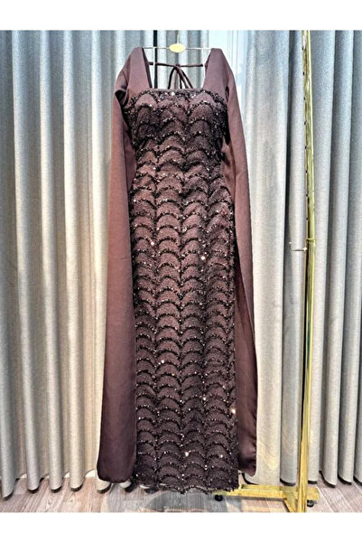 Sway Elegant burgundy lace evening dress with long sleeves for special occasions