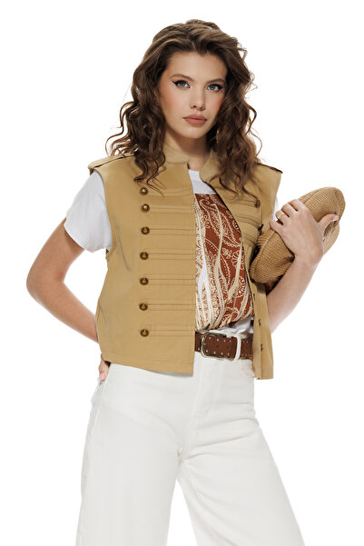 Fofy Vesta dama blug camel army safari summer 2026