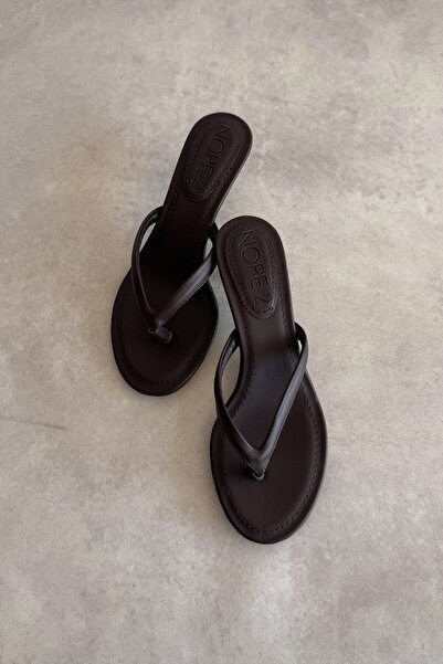 nope21shoess Daisy Brown Mini Heeled Slippers