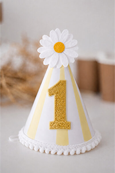 Partifabrik Papatya 1 Year Old Cardboard Hat 17 cm 1 Piece