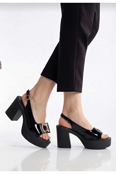 ds Dicle Stil Stoned Heeled Women's Sandals with Buckle Detail