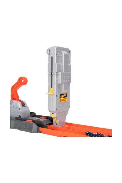 mattel مجموعة مسار سباقات الفورمولا 1 من هوت ويلز (JNN35)