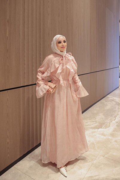 İmajButik Pudra Yaka Bağlamalı Fırfırlı Şifon Elbise