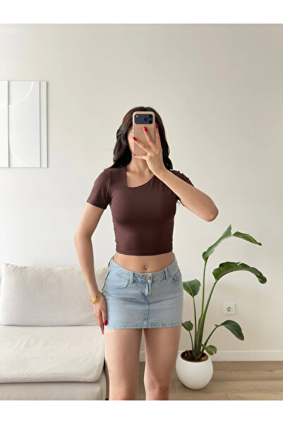 Zoom Butik Asimetrik Yaka Crop - KAHVE