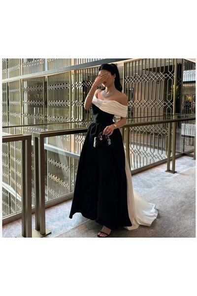 VLORA High-End Dress in Black and White