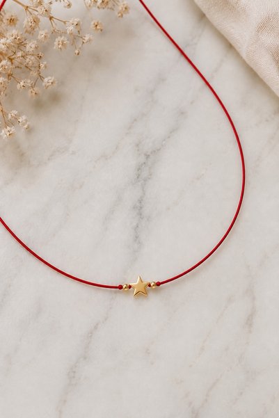 Femenino Gold Yıldız Figürlü Kırmızı İp Kolye Minimal Choker