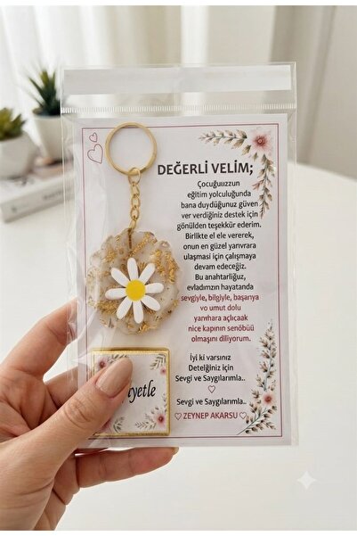 FARKLI AVM Epoksi Papatya Anahtarlık ve Madlen Çikolata Öğretmen Veli Hediyes...