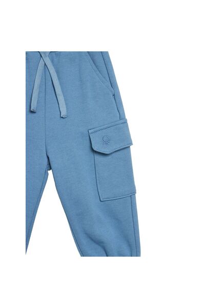 United Colors of Benetton Pantaloni de trening pentru băieți 3UNIGF045 Albastru