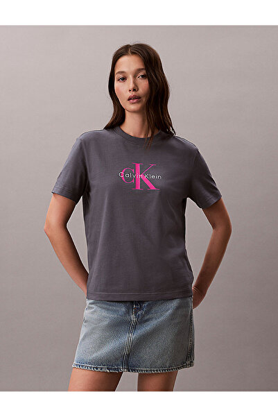 Calvin Klein Kadın Hero Classic Mono T-shirt