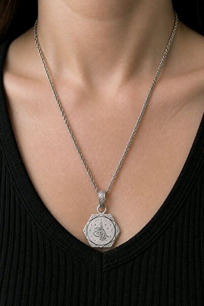 Monalisa Home Figured Anti-Tarnish Steel Adjustable Chain Luxury Necklace